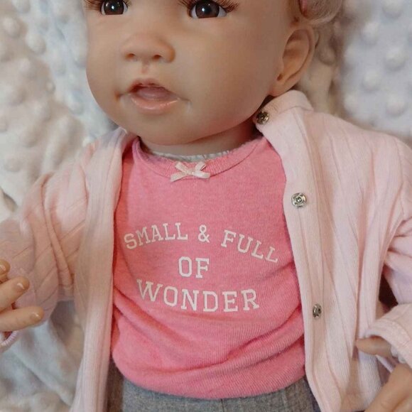 Ashton Drake Galleries So Truly Real 'Picture Perfect' Doll by Waltraud Hanl - Picture 2 of 10
